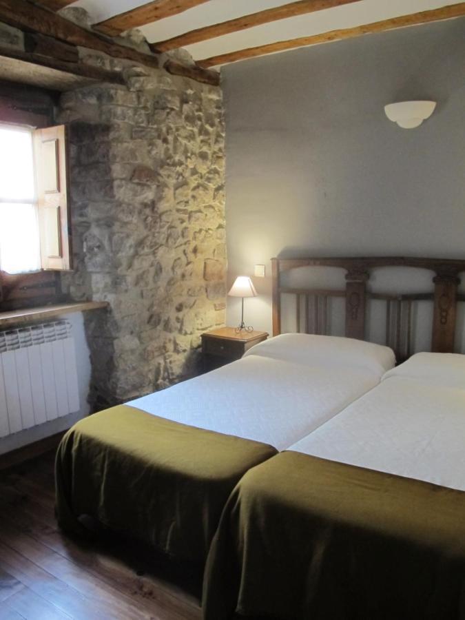 Hotel Casa Barria à Pradoluengo Extérieur photo