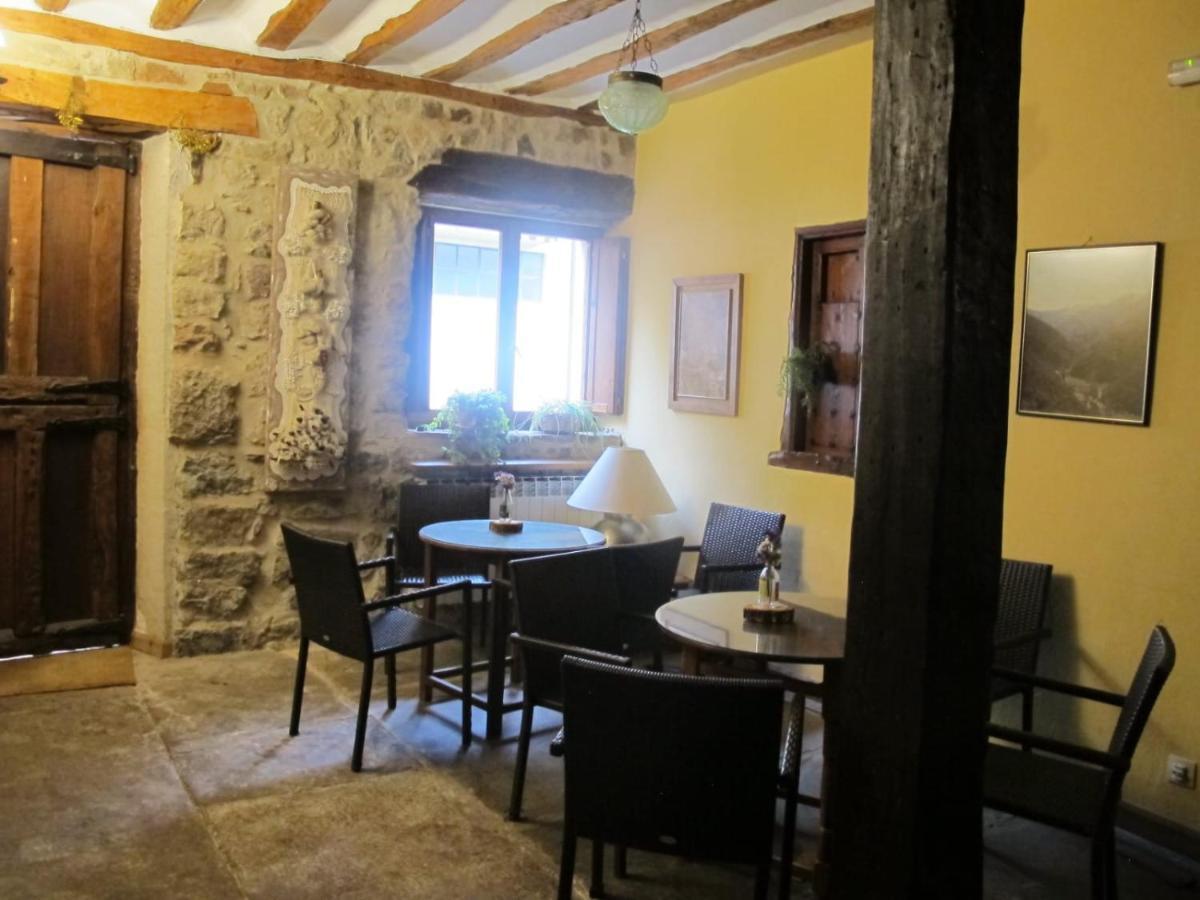 Hotel Casa Barria à Pradoluengo Extérieur photo